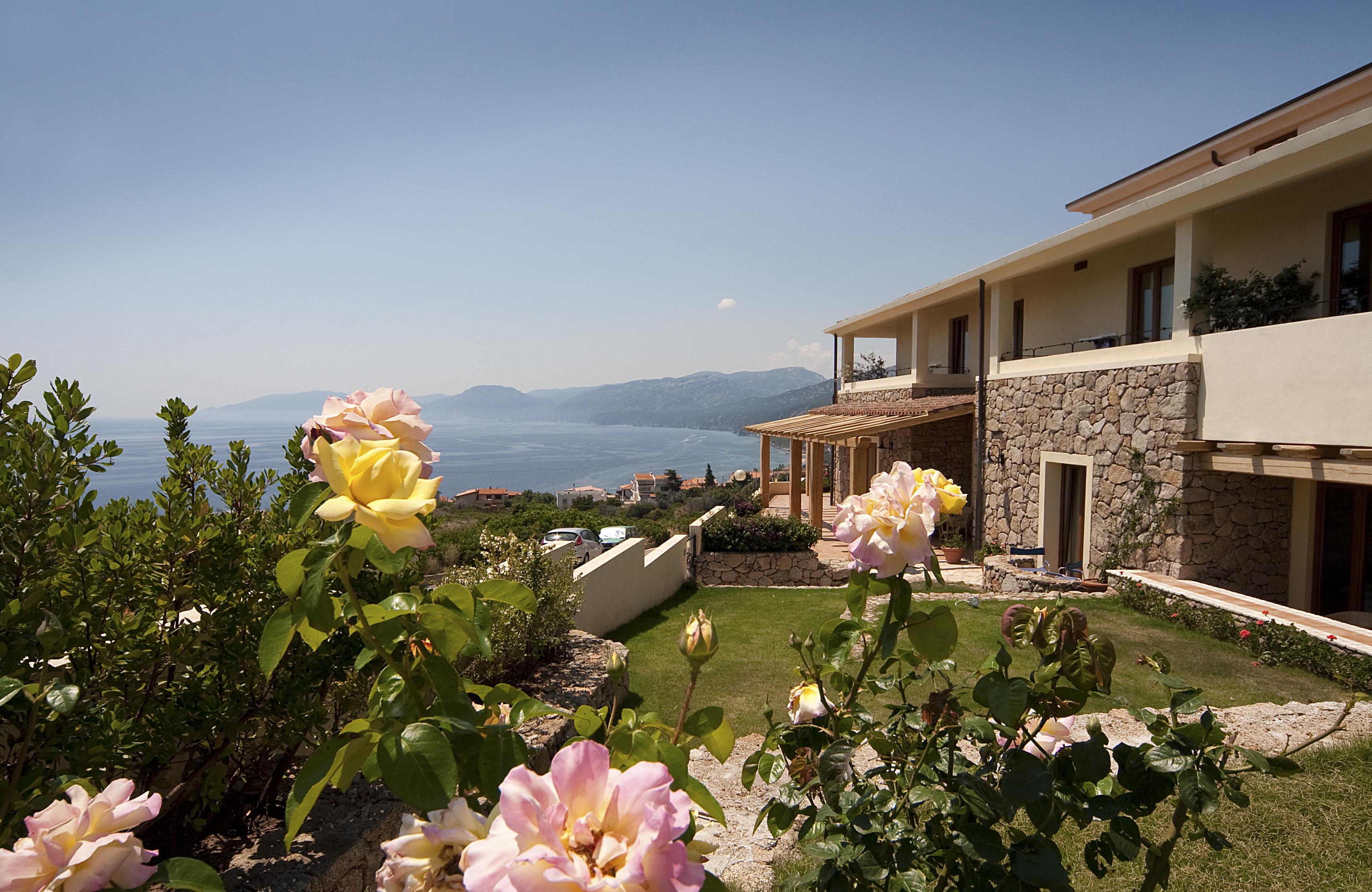 Hotel Villa Gustui Maris Cala Gonone Ngoại thất bức ảnh