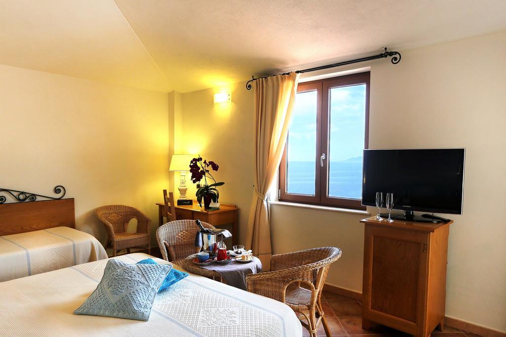 Hotel Villa Gustui Maris Cala Gonone Ngoại thất bức ảnh