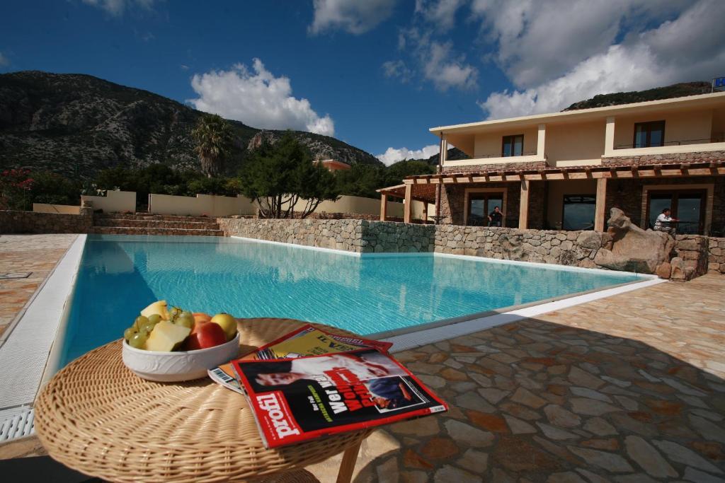 Hotel Villa Gustui Maris Cala Gonone Ngoại thất bức ảnh