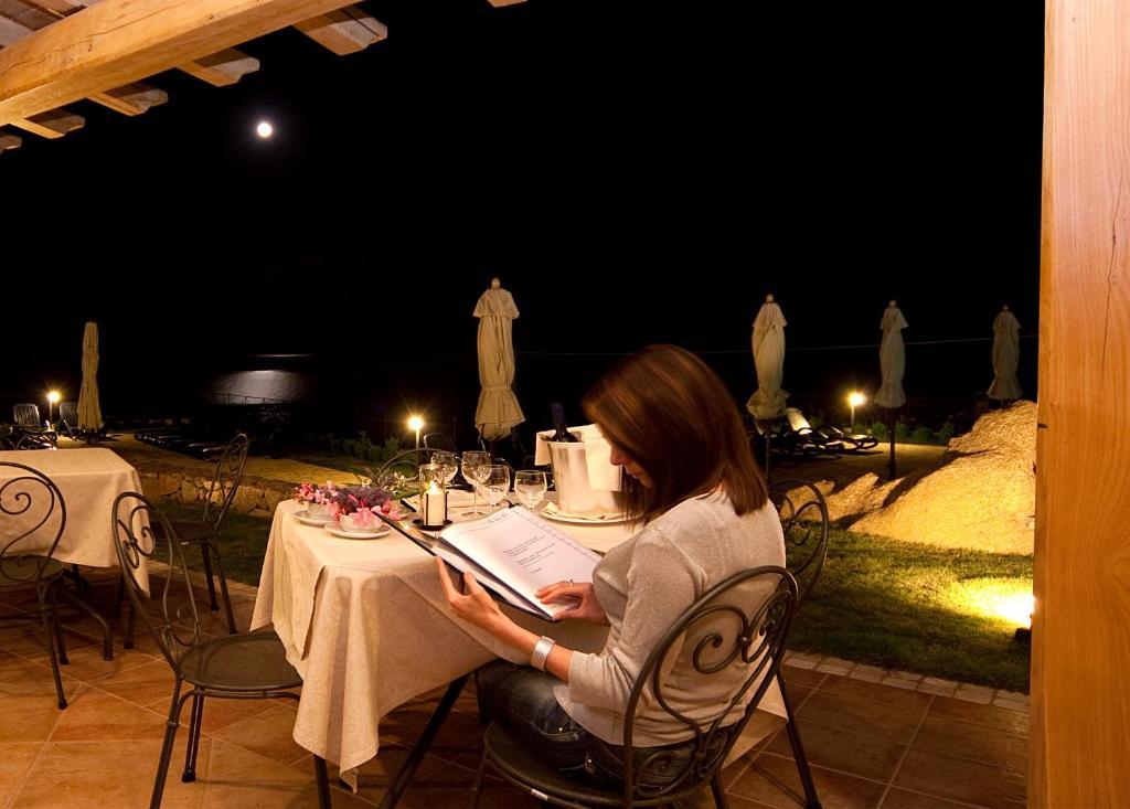 Hotel Villa Gustui Maris Cala Gonone Ngoại thất bức ảnh